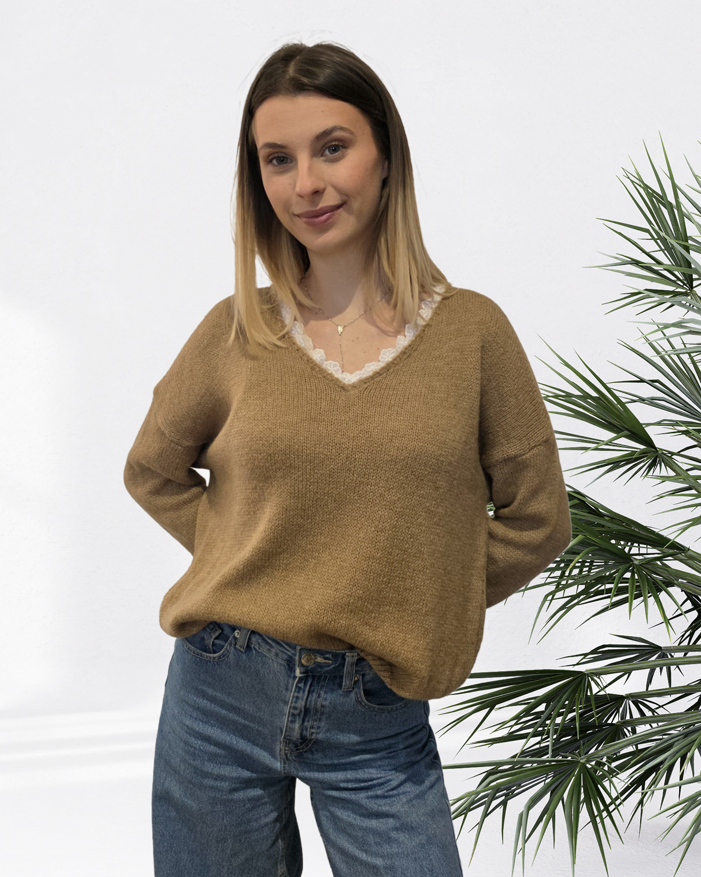 Pull Col V Douillet Dentelle