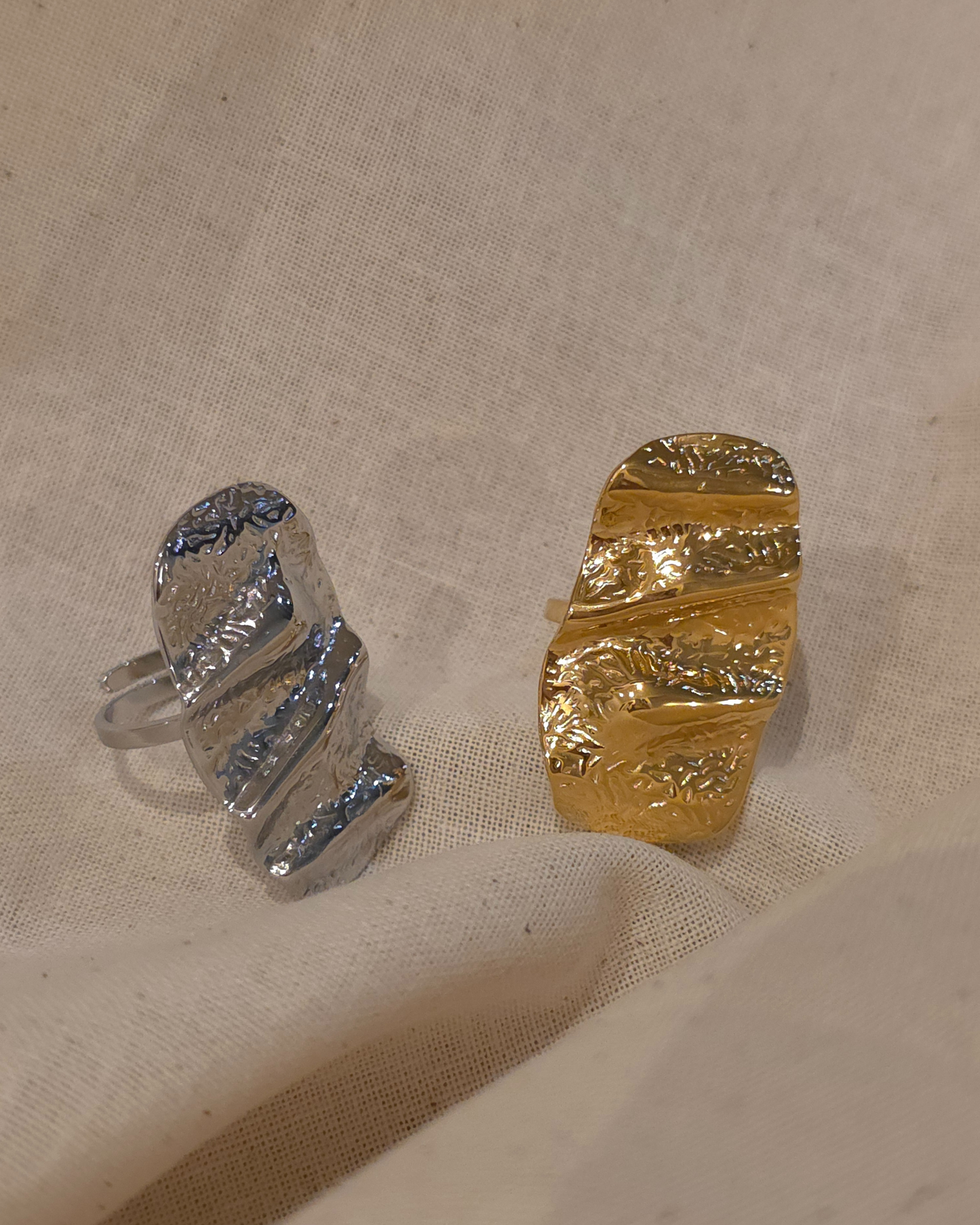 Bague Ajustable Martelée XXL – Doré ou Argenté